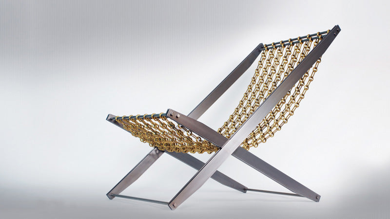 Chaise 'Chain Reaction' en acier patiné