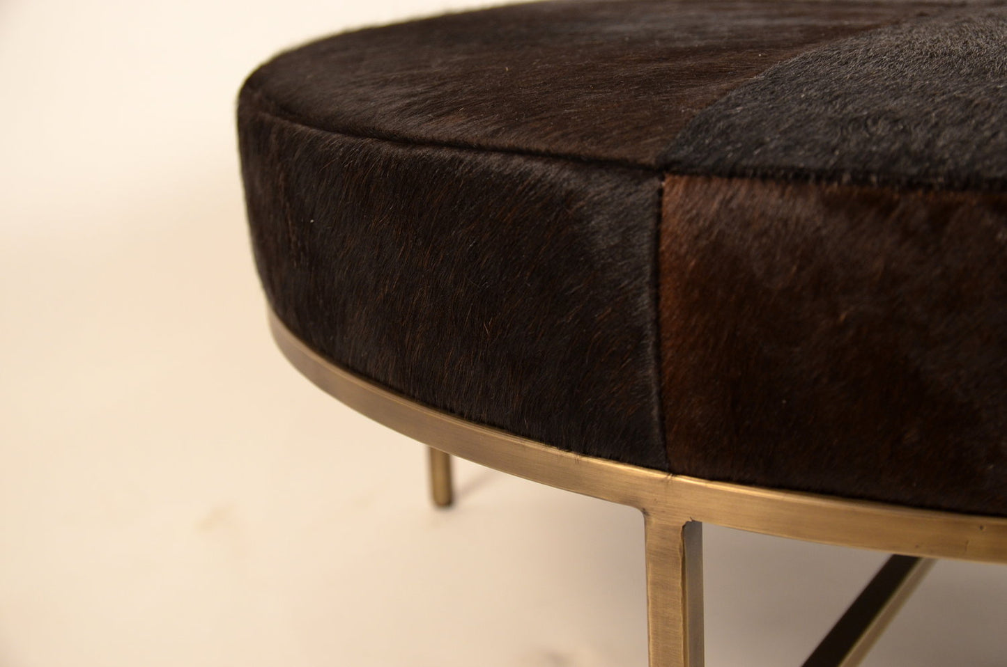 Ottoman 'Tambour' en cuir naturel