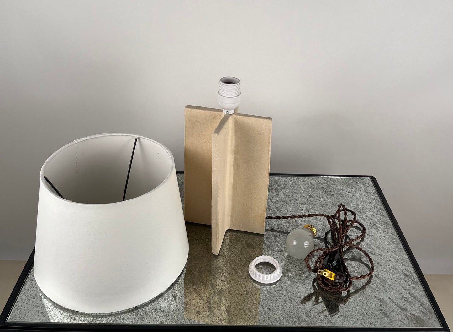 Lampe 'Croisillion' en Grès crème