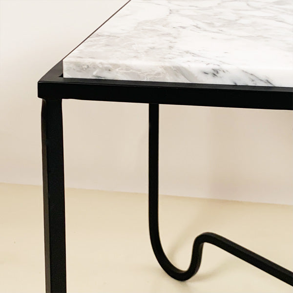 Table d'appoint 'Entretoise' avec surface en Marbre