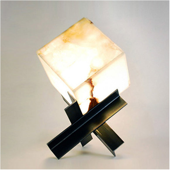 Lampe Sculptural Onyx 'Cubix'