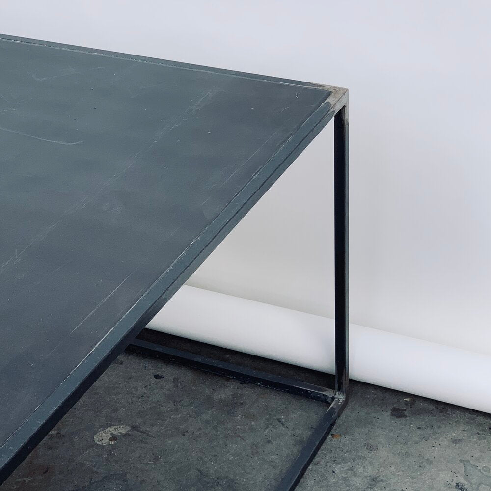 Grande Table basse Minimaliste 'Filiforme'