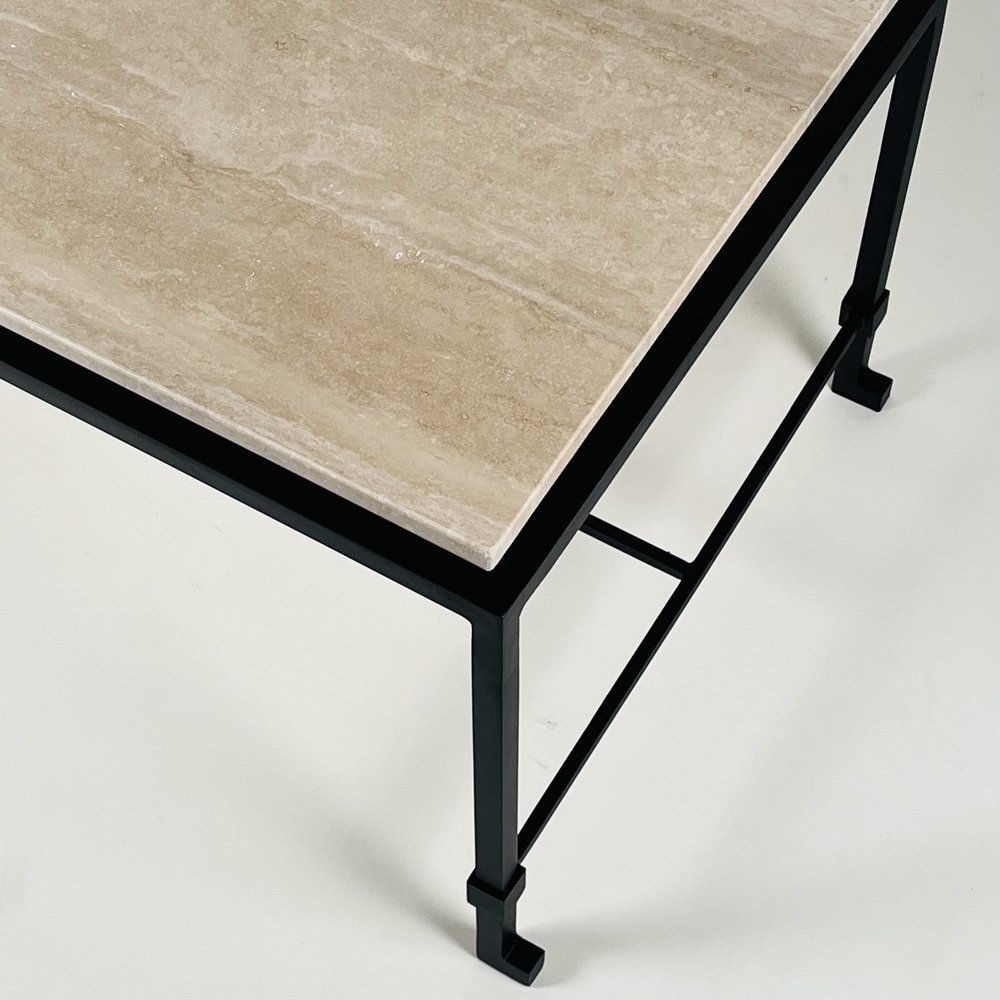 Table basse 'Diagramme' en Travertin