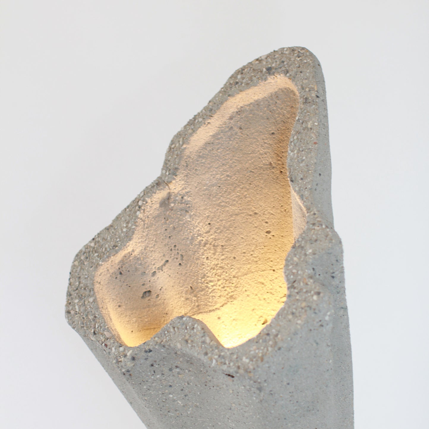 Lampe 'Deconstruct' en béton alternatif