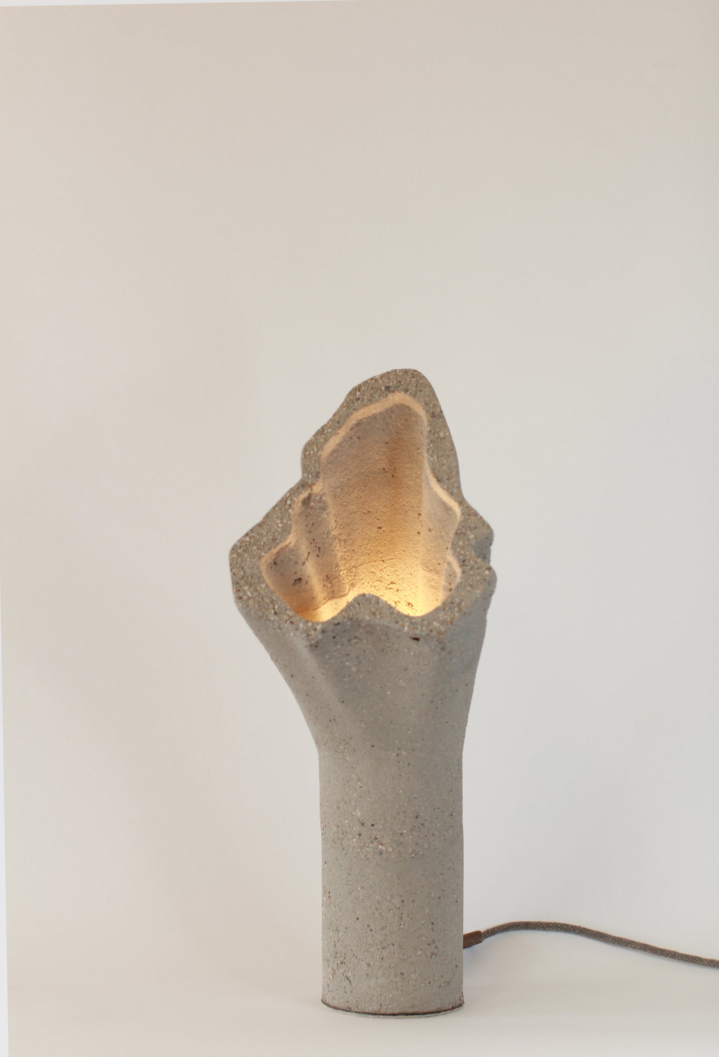 Lampe 'Deconstruct' en béton alternatif