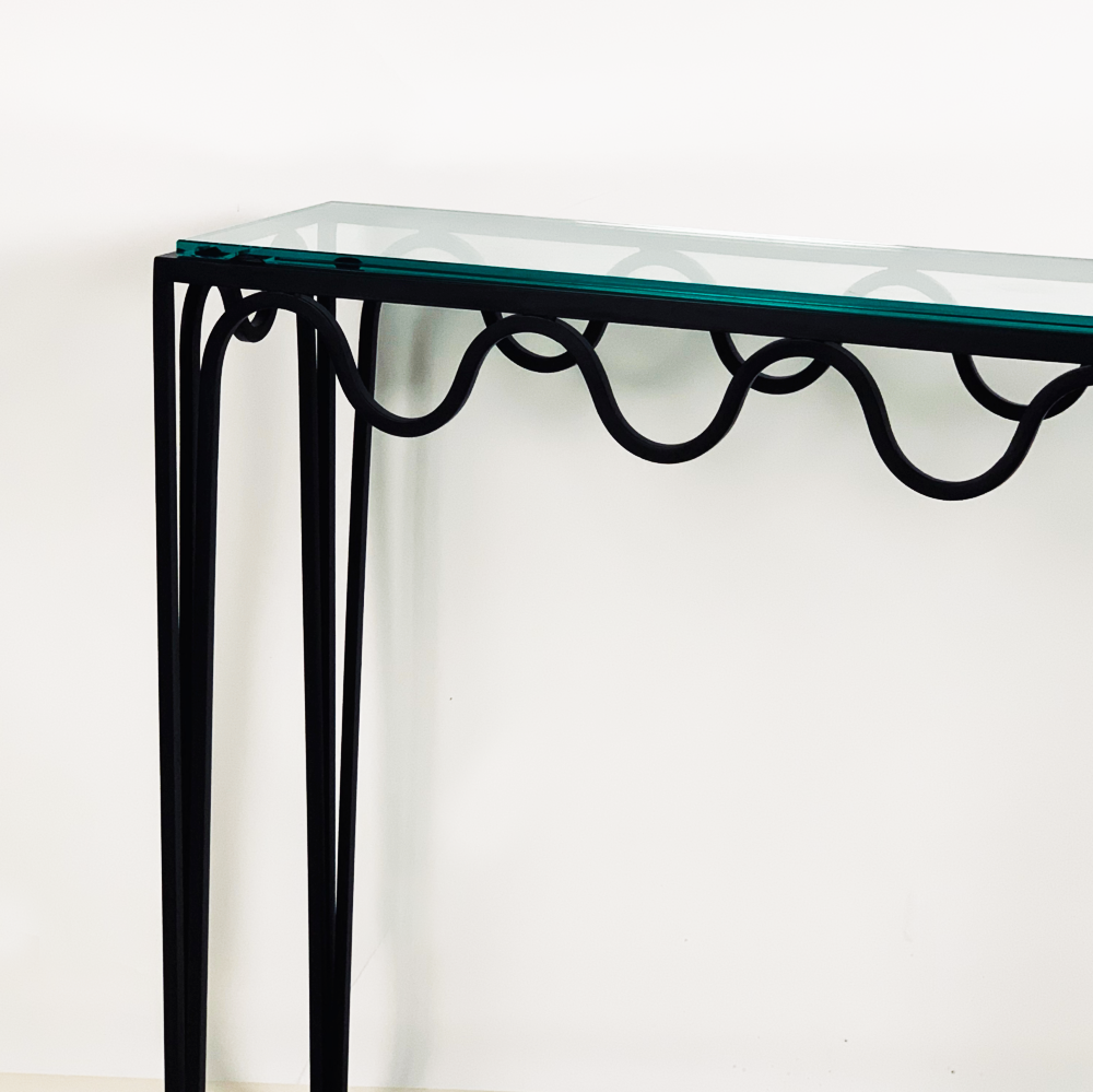 Paire de console 'Méandre' avec plateau en verre