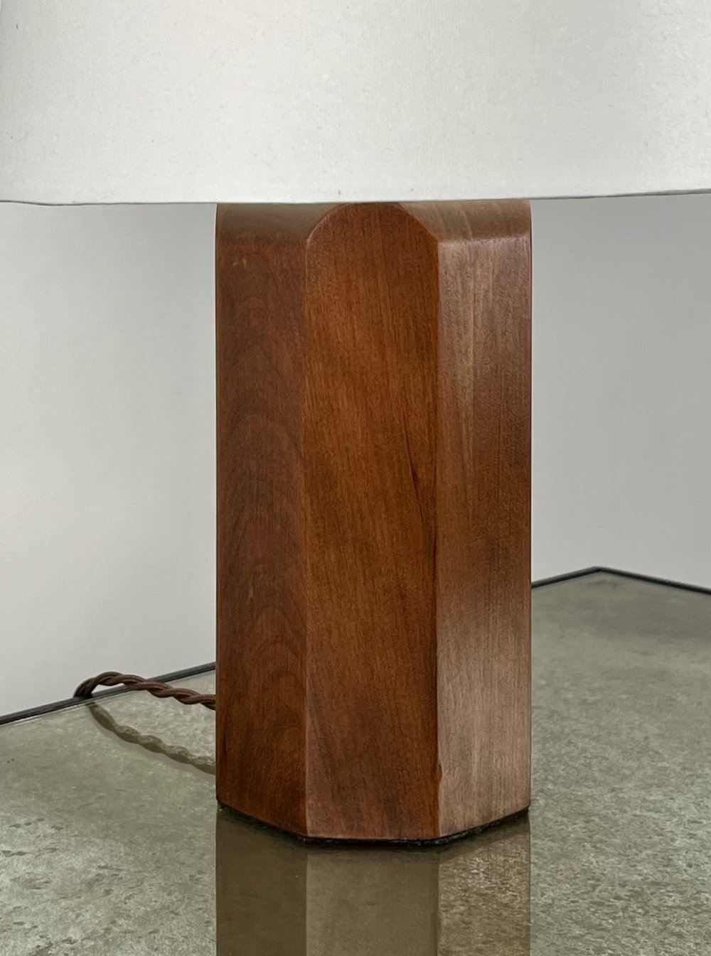 Paire de lampes 'Octogone' en Noyer