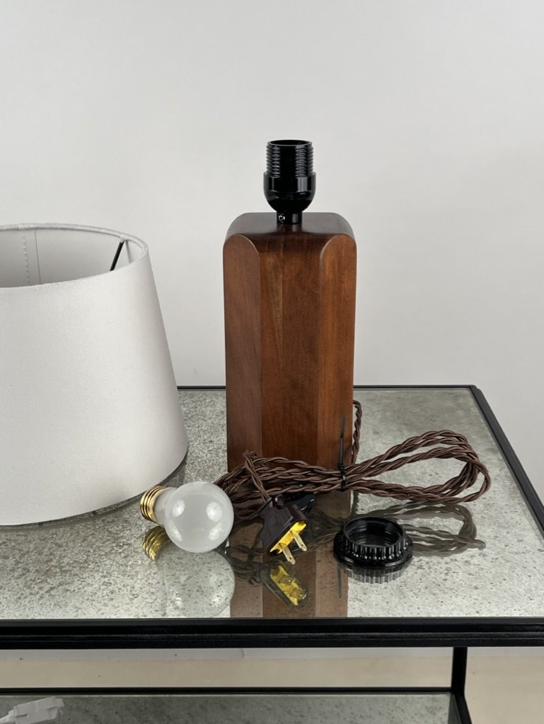 Paire de lampes 'Octogone' en Noyer