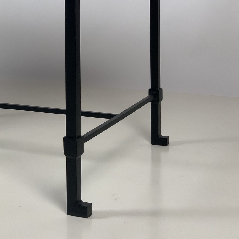 Paire de tables d'appoint 'Diagramme' avec plateau en Travertin