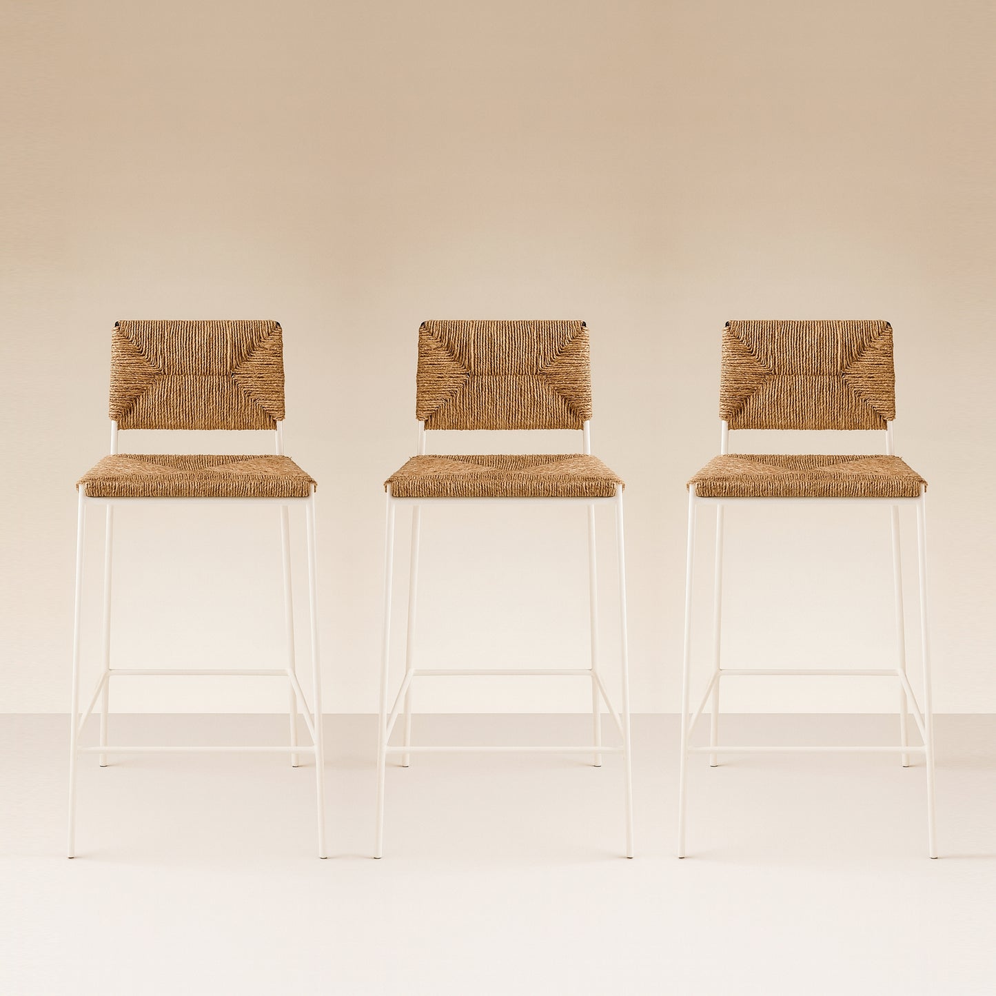 Set de 3 tabourets de comptoir 'Campagne' blanc en pailles tressées