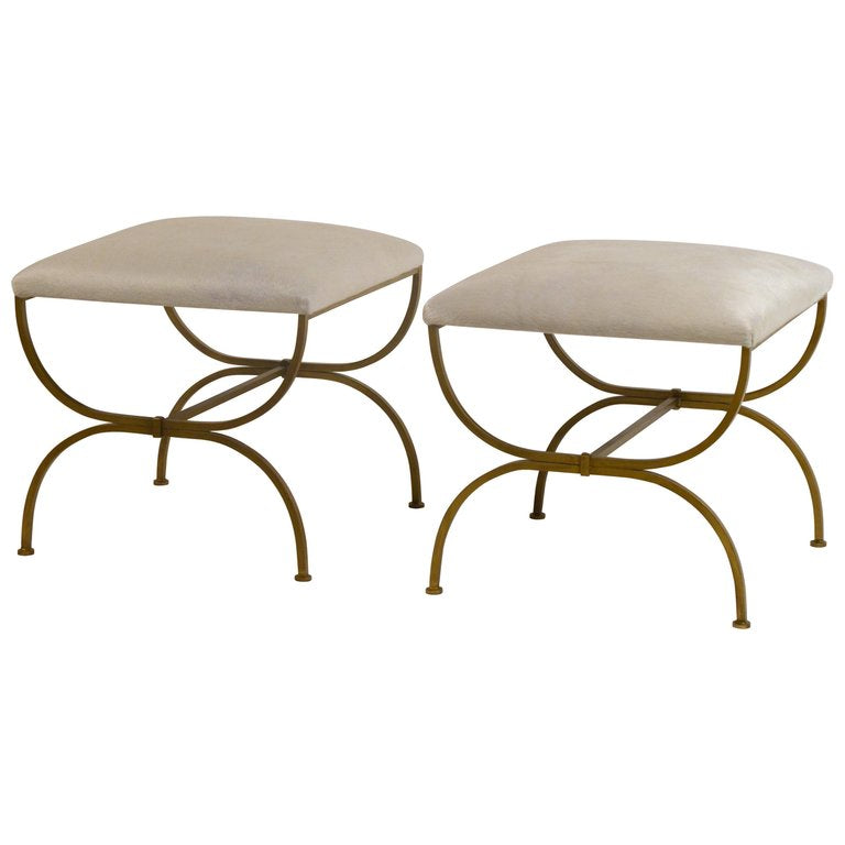 Paire de grands strapontin 'Arcade' doré en peau de vache