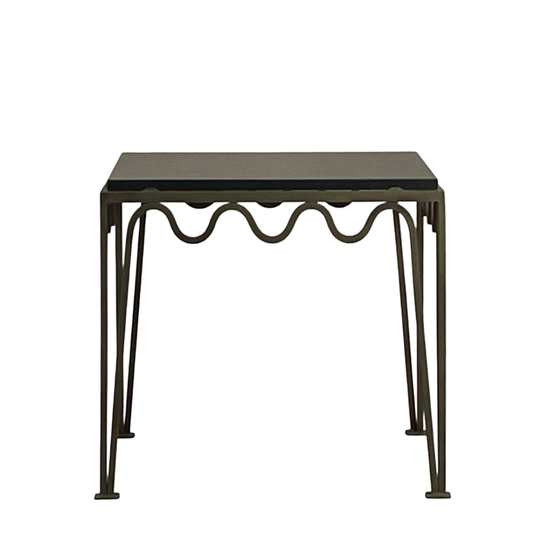 Paire de table d'appoint 'Méandre' Verdigris, plateaux en granite
