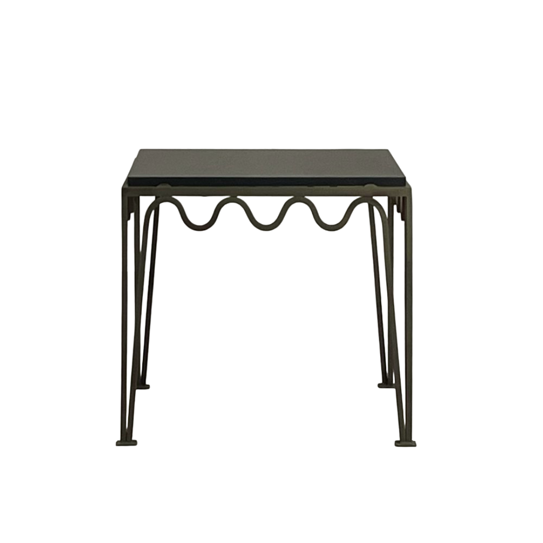 Paire de table d'appoint 'Méandre' Verdigris, plateaux en granite